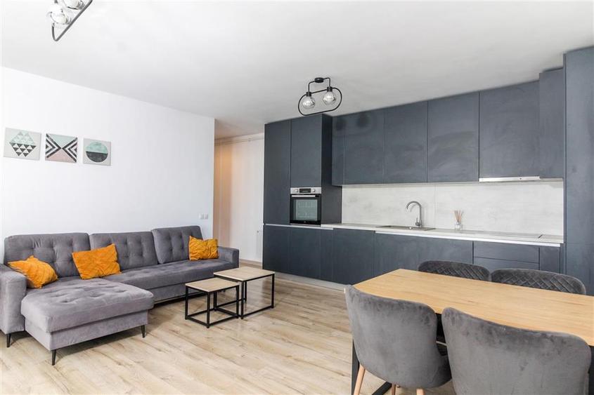 Apartament cu 2 camere semidecomandat, mobilat în Zorilor