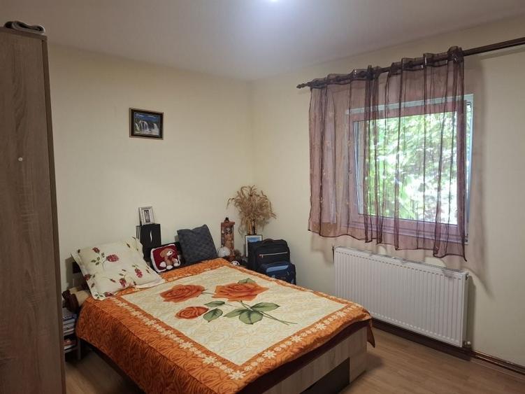 Casă cu 4 camere în Valea Lupului