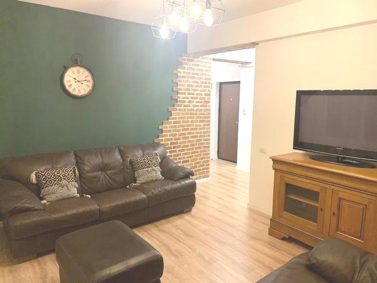 Apartament cu 3 camere decomandat, mobilat în Sisești