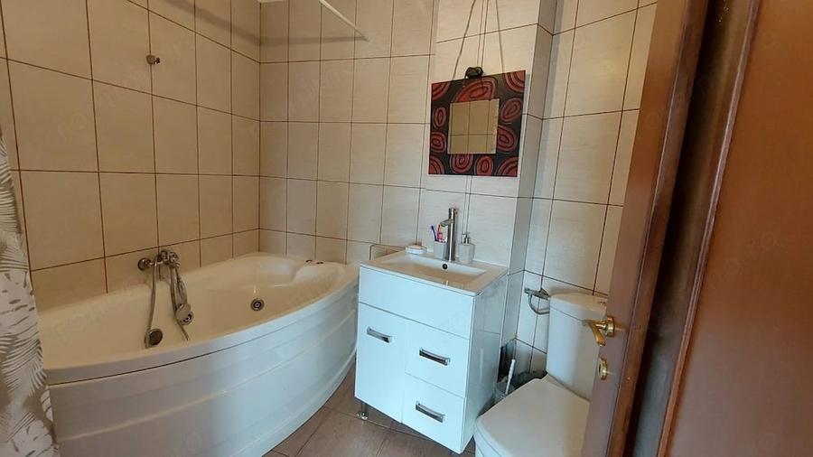 Apartament cu 3 camere decomandat în Ștrand