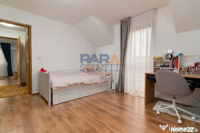 Casă cu 4 camere cu Teren 1366 Mp în Central