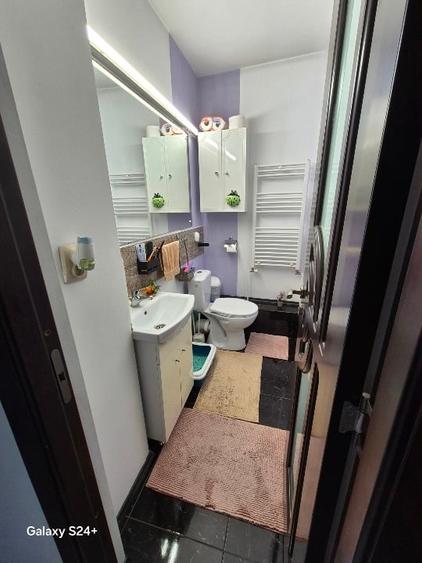 Apartament cu 4 camere semidecomandat, mobilat în Tătărași