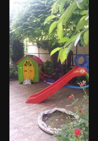 Casă cu 5 camere cu Teren 220 Mp în Drumul Sării