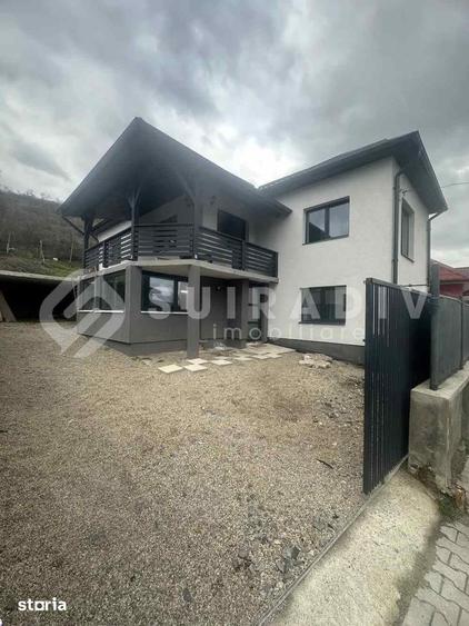 Casă cu 5 camere cu Teren 415 Mp în Baciu