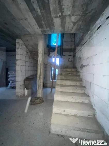 Casă cu 4 camere cu Teren 500 Mp în Central