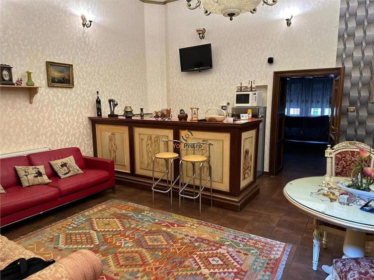 Apartament cu 3 camere decomandat în P-ța Unirii