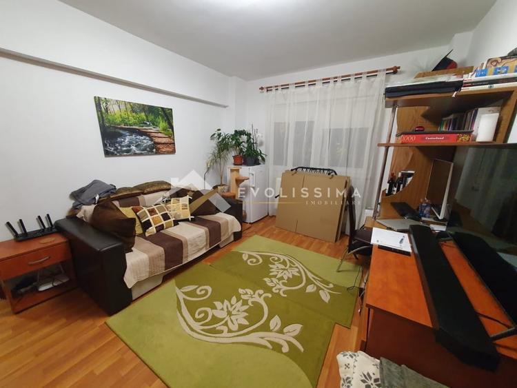Apartament cu 2 camere decomandat în Astra