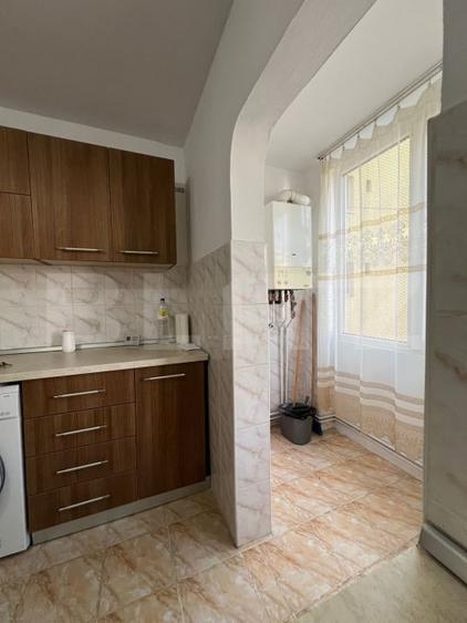 Apartament cu 2 camere, decomandat, zona Micro 3 - 3