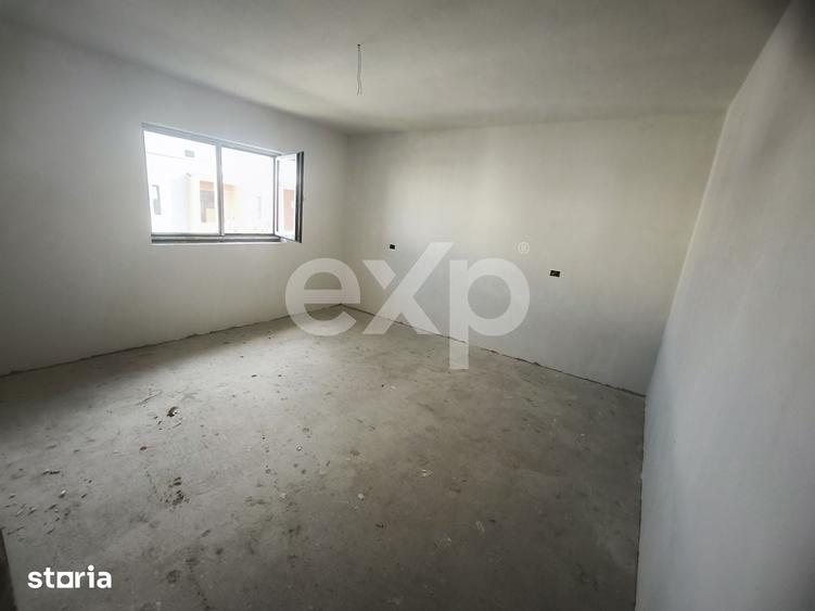 Casă cu 4 camere cu Teren 308 Mp în Smeura