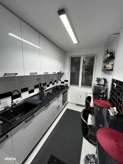 Apartament cu 3 camere decomandat în Obor