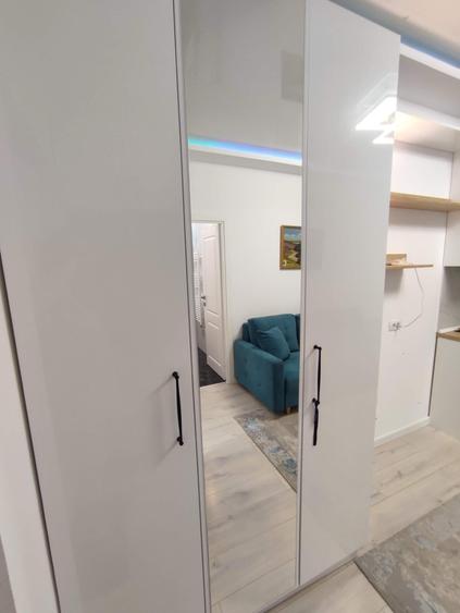Apartament cu 2 camere semidecomandat, mobilat în Păcurari
