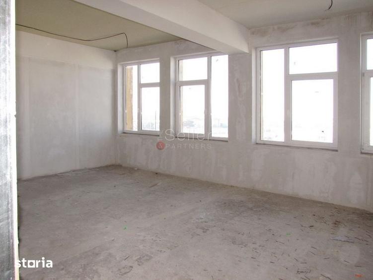 Spațiu comercial, de 1,440 mp, în Bartolomeu