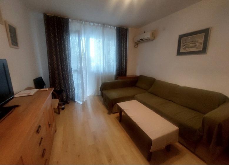 Apartament cu 2 camere nedecomandat în Vitan-Bârzești