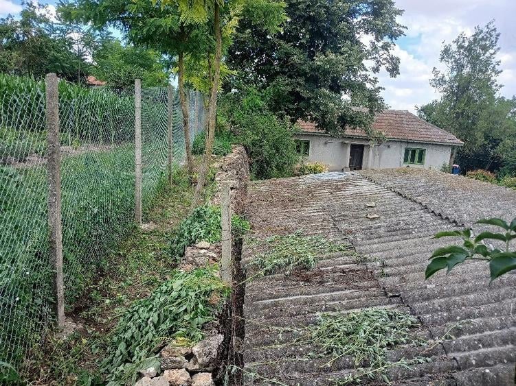 Casă cu Teren 2000 Mp în Cerchezu