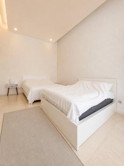Apartament cu 2 camere decomandat, mobilat în Central