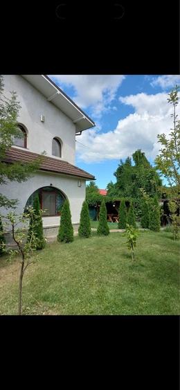 Casă cu 4 camere în Drajna