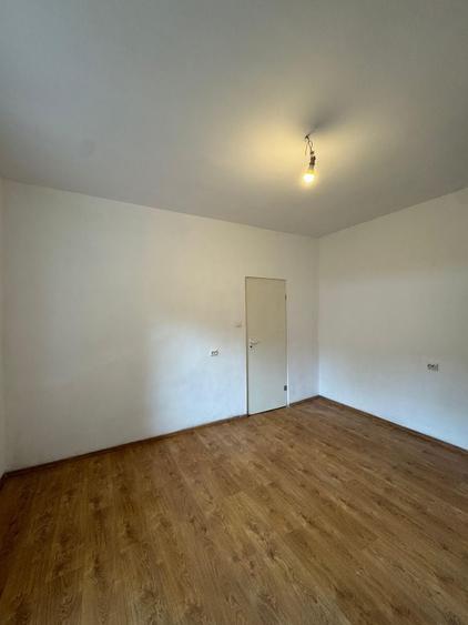 Casă cu 2 camere cu Teren 40 Mp în Central