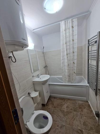 Garsonieră decomandată în Central