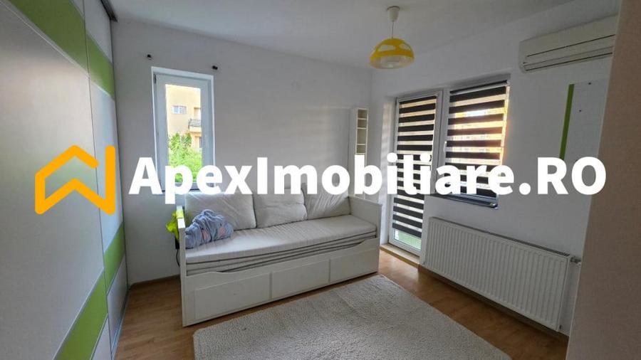 Apartament cu 3 camere decomandat în Băneasa