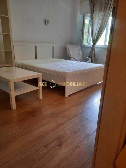 Garsonieră decomandată, mobilată în Nerva Traian