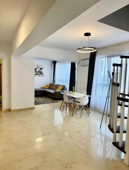 Apartament cu 3 camere semidecomandat, mobilat în Dămăroaia