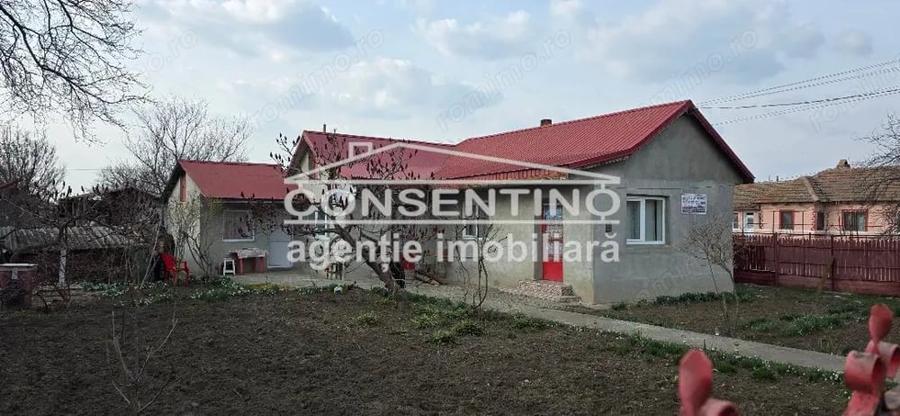 Casă cu 3 camere cu Teren 1439 Mp în Movila Banului