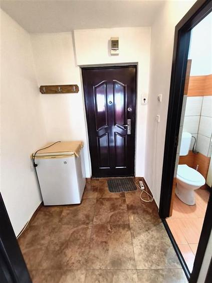 Garsonieră semidecomandată, mobilată în Micro 3