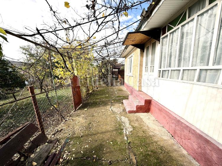 Casă individuală cu 4 camere cu Teren 2099 Mp în Popricani
