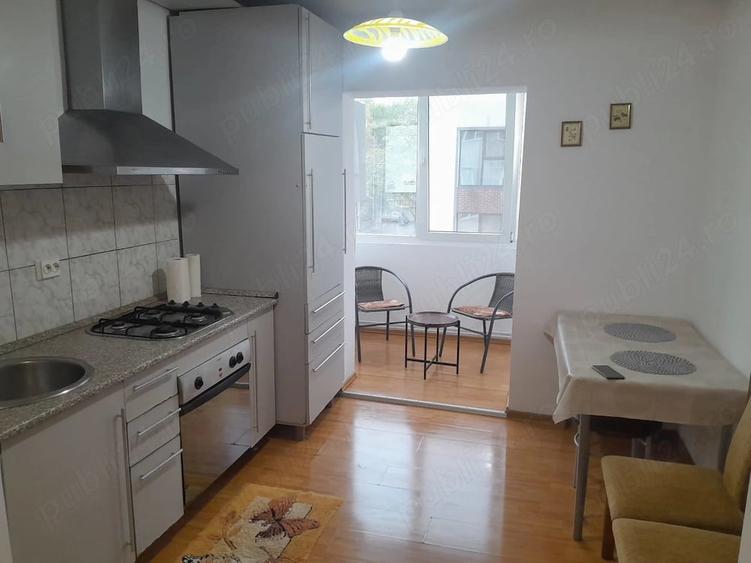 Apartament cu 2 camere decomandat în Torontalului