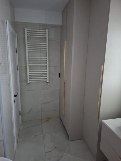 Casă individuală cu 4 camere cu Canalizare în Berceni
