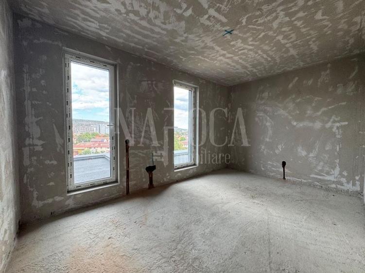 Apartament cu 4 camere semidecomandat în Iris
