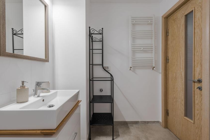 Apartament cu 3 camere decomandat în Grozăvești