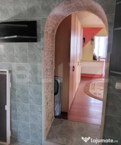 Casă cu 4 camere cu Teren 290 Mp în Central