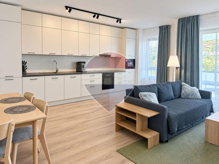 Apartament cu 2 camere decomandat, mobilat în Semicentral