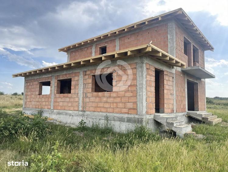 Casă cu 4 camere în Central