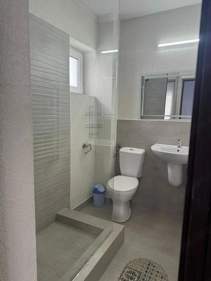 Casă cu Teren 700 Mp în Central