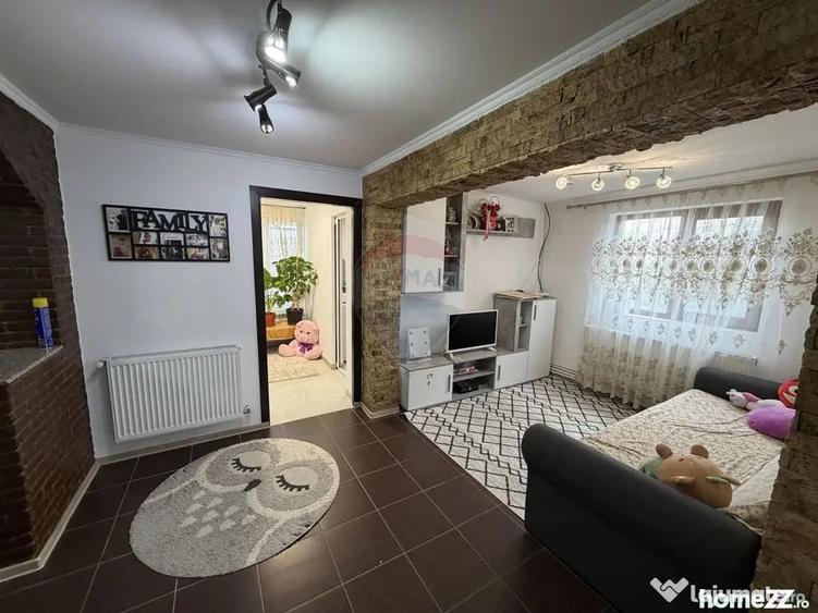Casă cu 3 camere cu Teren 443 Mp în Central