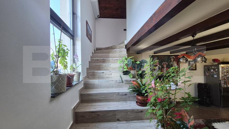 Casă individuală cu 5 camere cu Canalizare în Lazuri