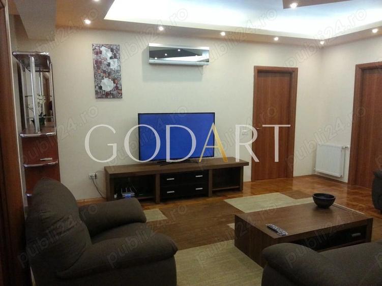 Apartament cu 3 camere decomandat, mobilat în Herăstrău