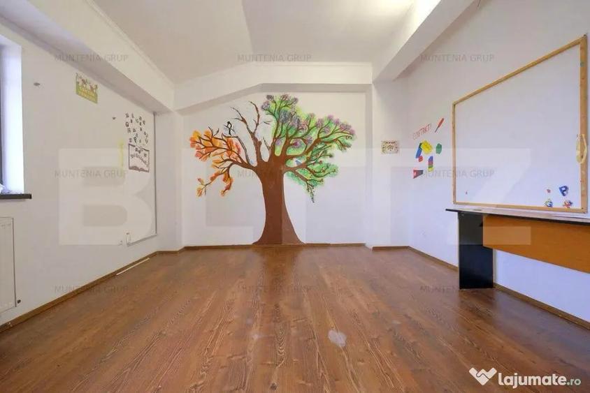 Casa P + E + M parte din duplex, 226.78 mp, 571 mp teren, z - 12