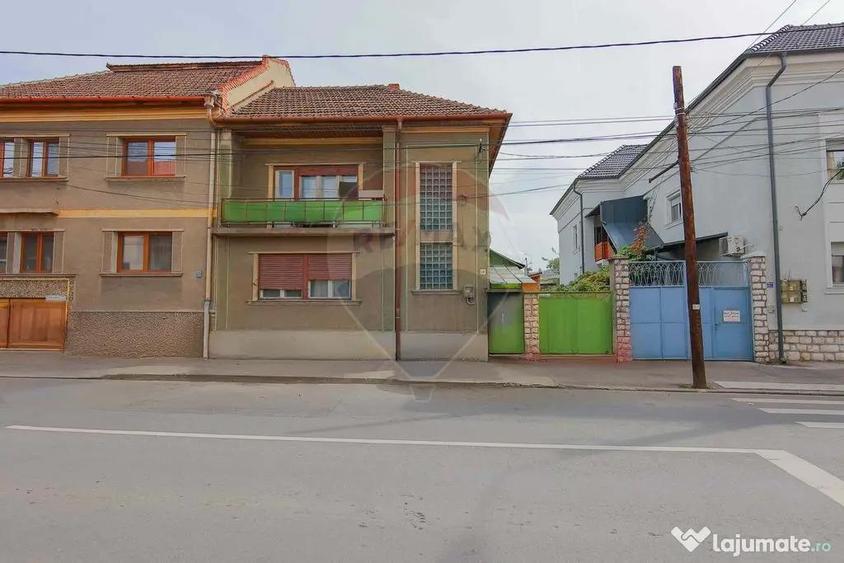 Casă cu 3 camere cu Teren 562 Mp în Central