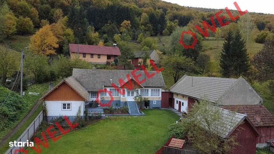 Casă cu 4 camere în Zăbrătău