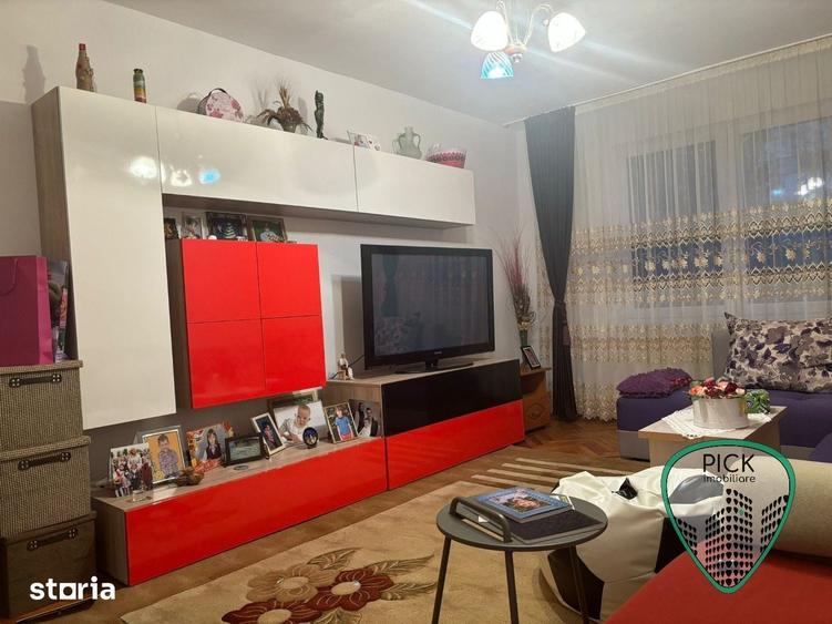 Apartament cu 3 camere decomandat în Tudor