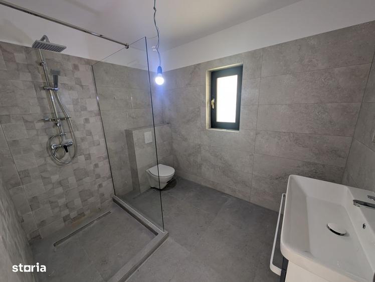 Casă cu 4 camere în Hemeiuș