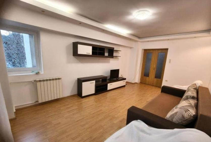 Apartament cu 2 camere decomandat, mobilat în Nerva Traian