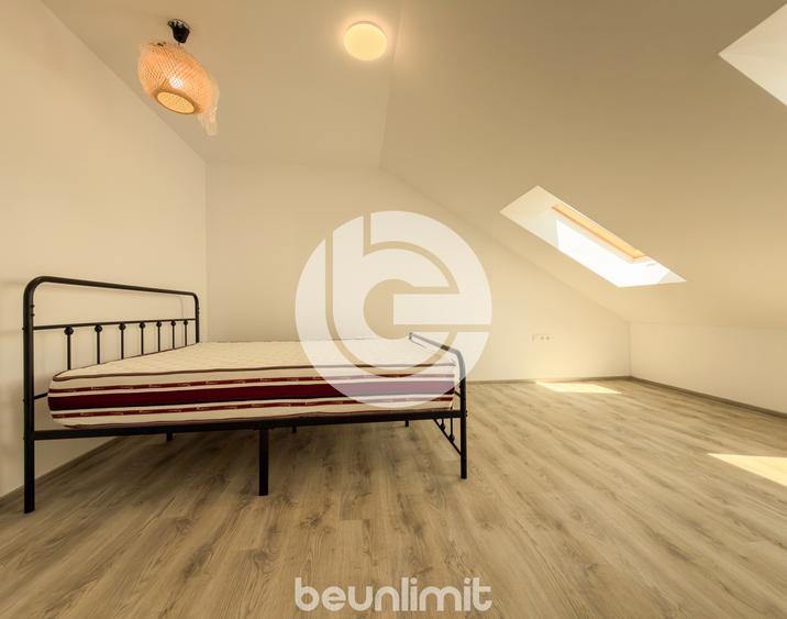 Casă cu 5 camere cu Canalizare în Cristian