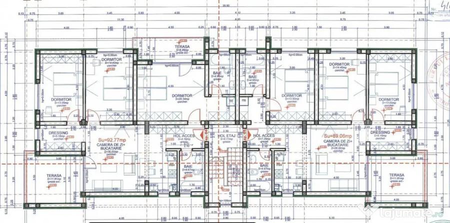 Apartament cu 4 camere decomandat în Central