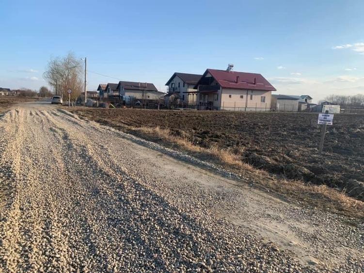 Teren intravilan de 4700 mp, în Florești-Stoenești