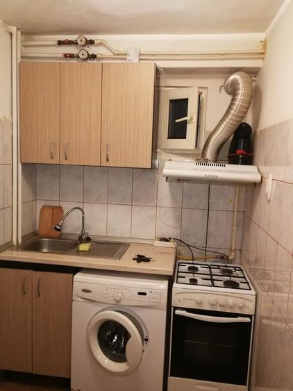 Inchiriez garsoniera, sect 4, Berceni, Str Alunisului, cu loc de parcare, pentru o singura persoana, parter, fara animale de companie, 1+1 garantie - 5
