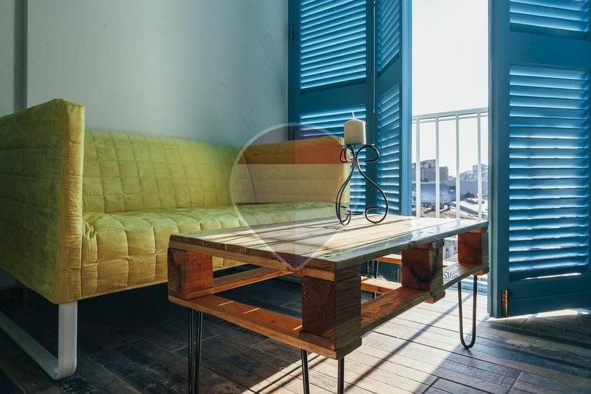 Apartament cu 2 camere decomandat în Universitate